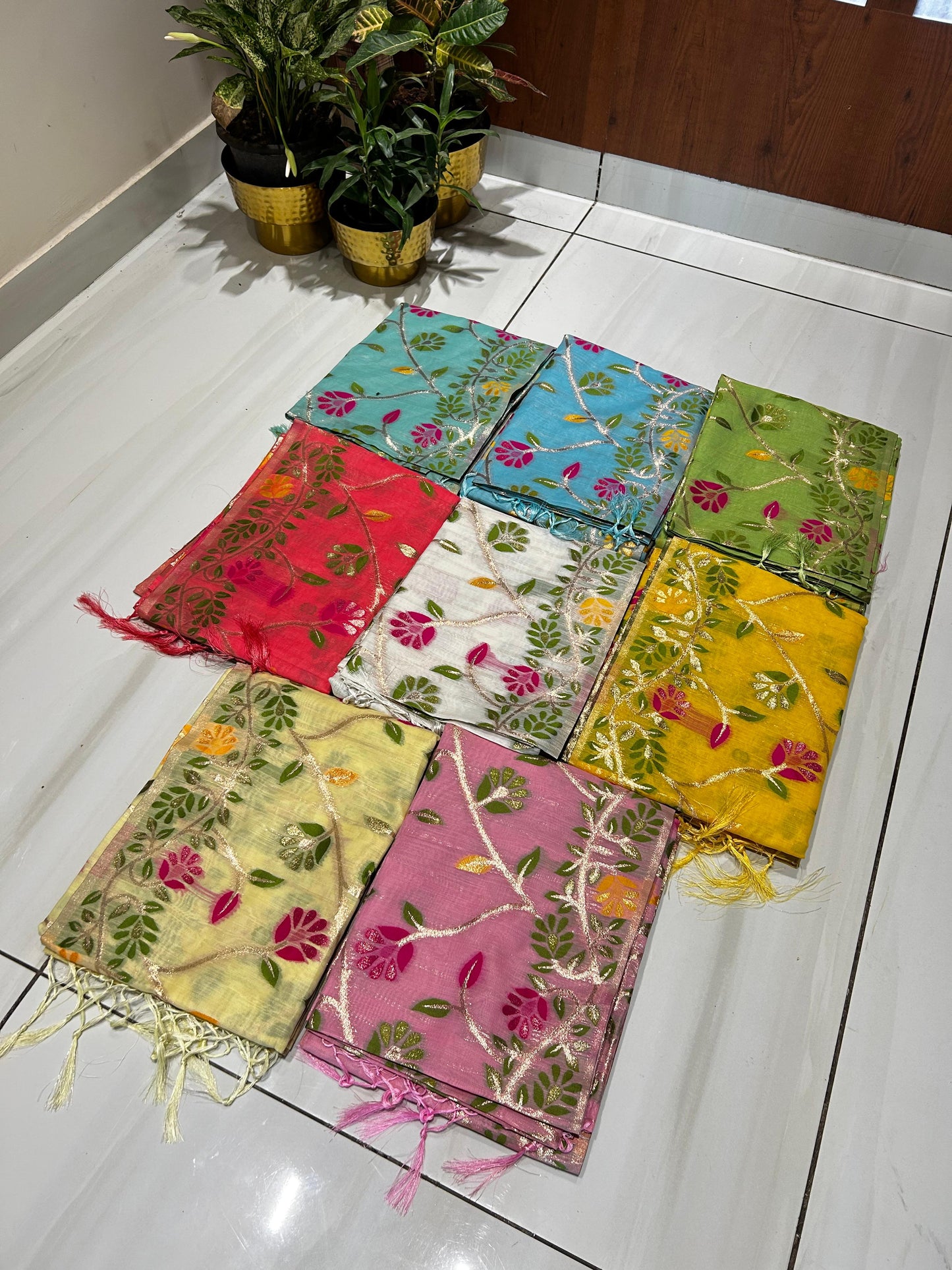 Premium Floral Embroidered Fine cotton silk Saree🌺🌱