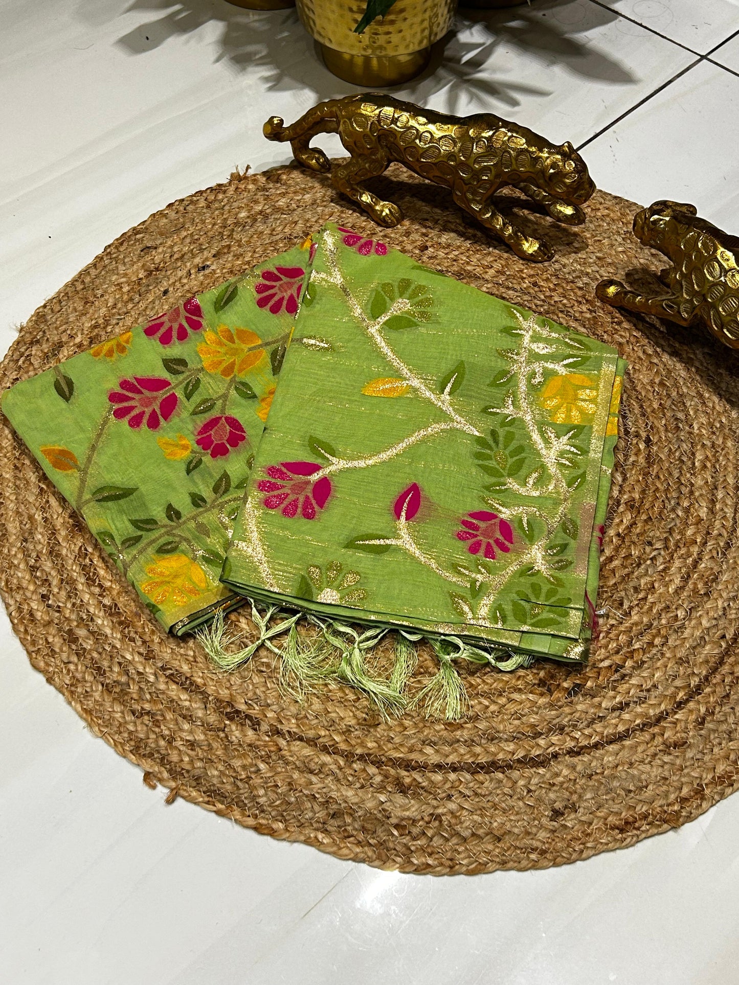 Premium Floral Embroidered Fine cotton silk Saree🌺🌱