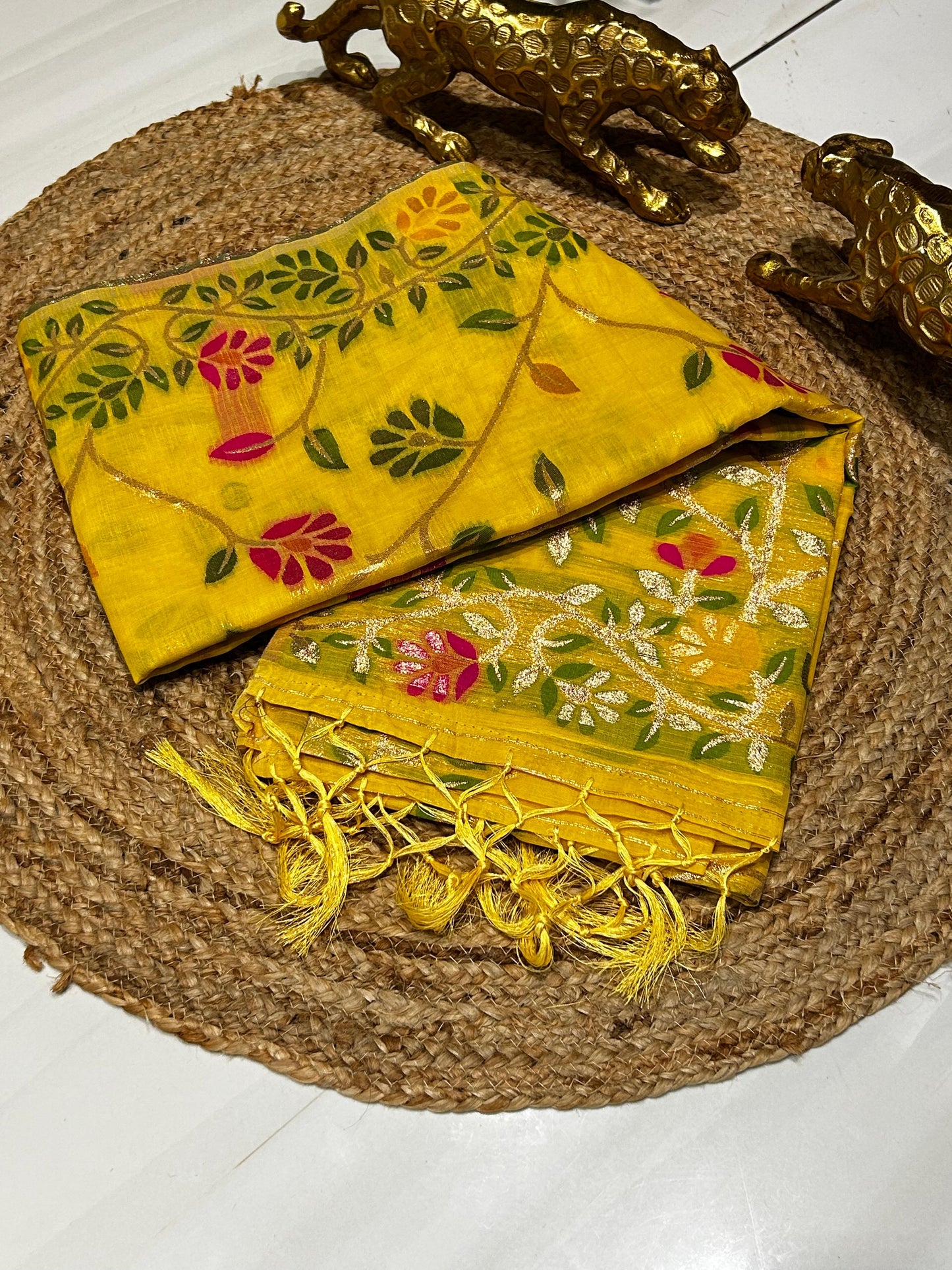 Premium Floral Embroidered Fine cotton silk Saree🌺🌱