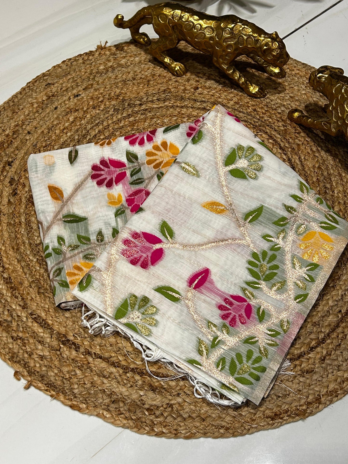 Premium Floral Embroidered Fine cotton silk Saree🌺🌱