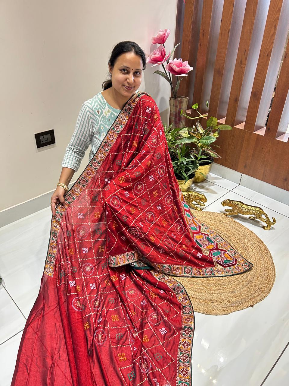 Gujarati Traditional Embroidered Saree🥭🍇