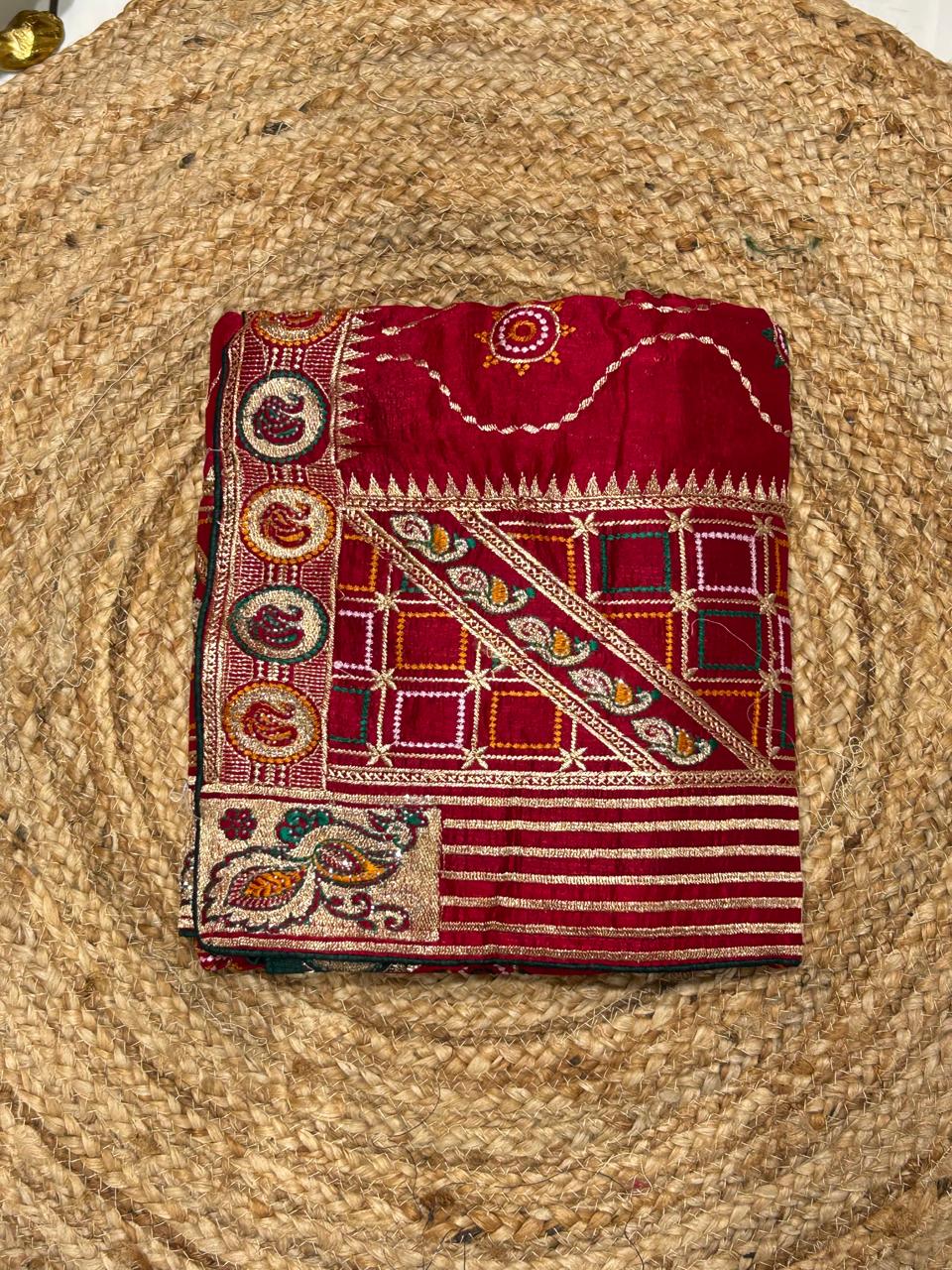 Gujarati Traditional Embroidered Saree🫑🌶️