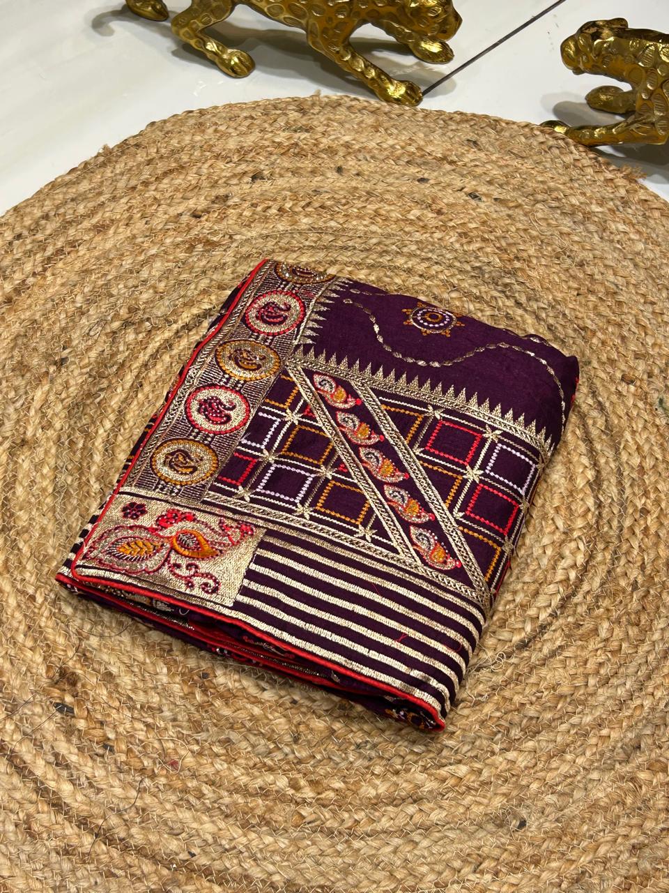 Gujarati Traditional Embroidered Saree🫑🌶️