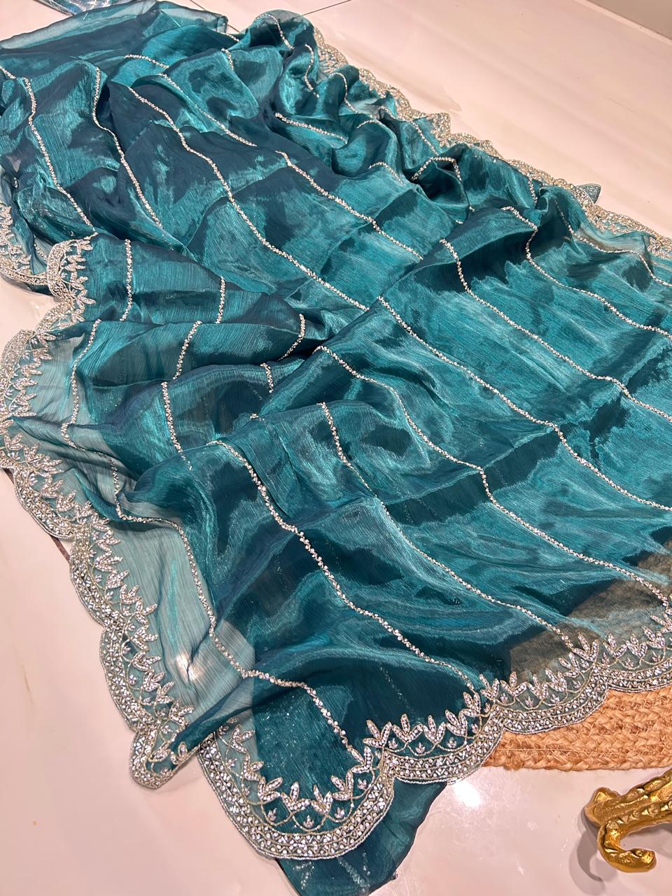 Premium Crush Tissue Silk Saree 🦋🪻
