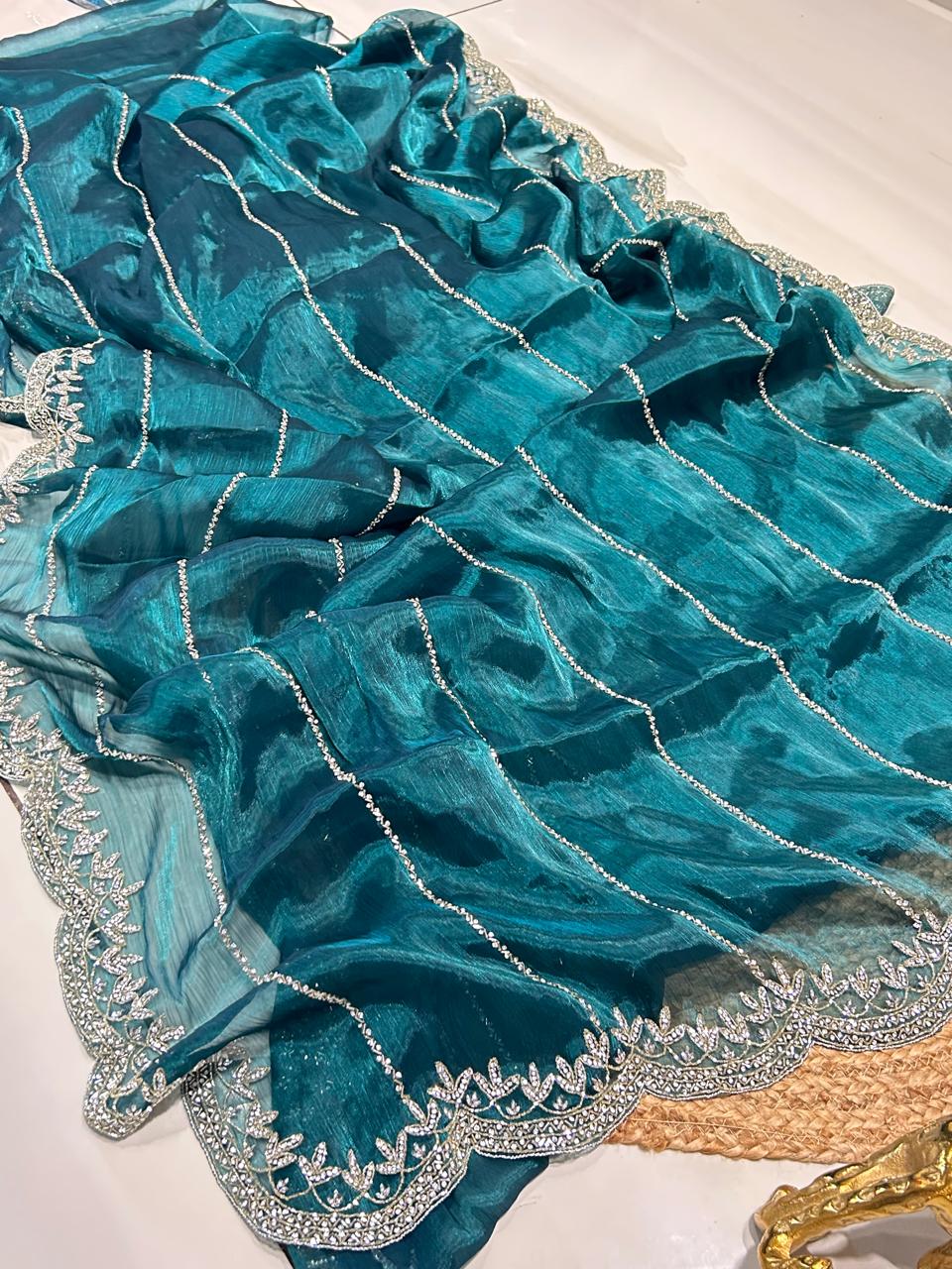 Premium Crush Tissue Silk Saree 🦋🪻