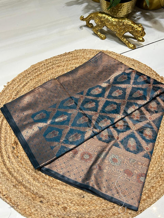 Banarasi Silk Sari with Zari Work🧵🫰🏻