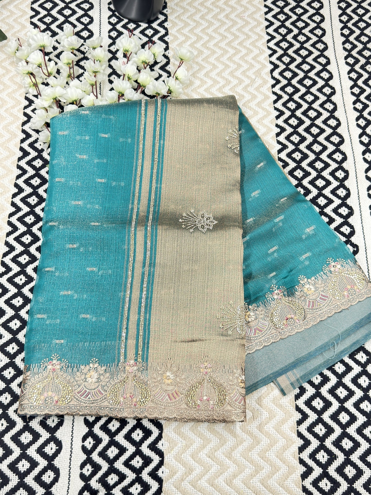 Khadi Style Tissue Saree with Golden Zari Pallu & Zarkan Work💪🏻