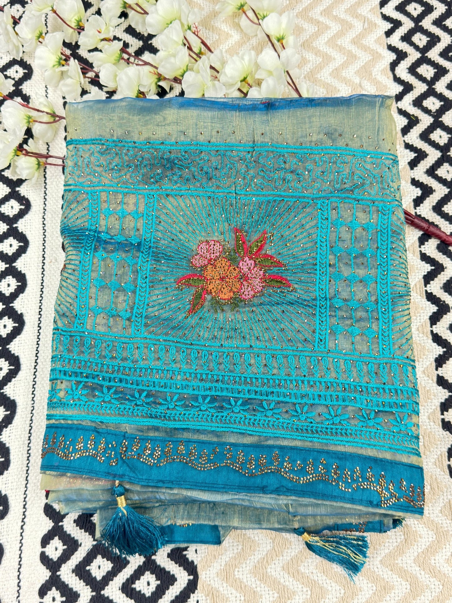 Organza Embroidered Saree 🧵