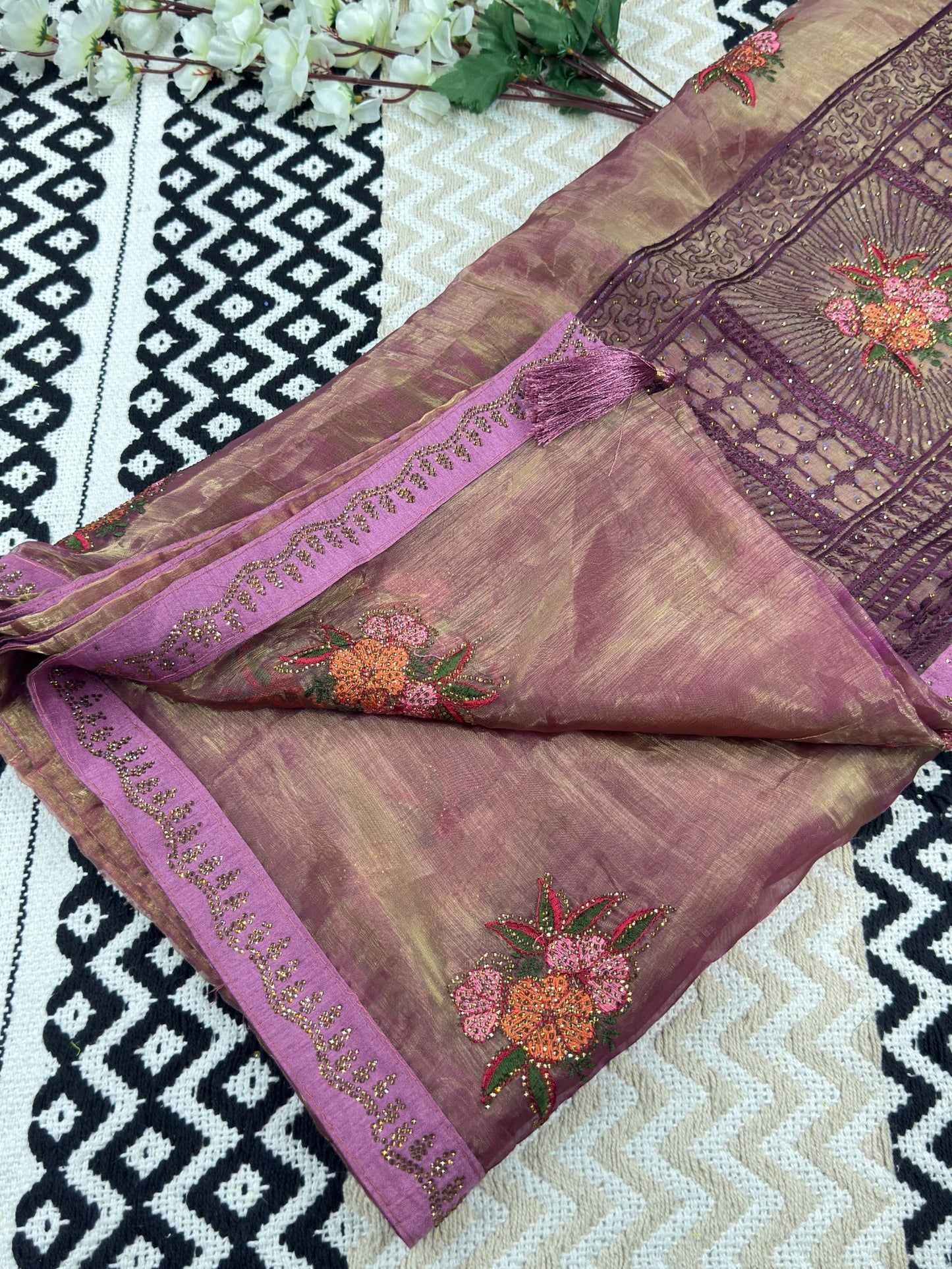 Organza Embroidered Saree 🧵