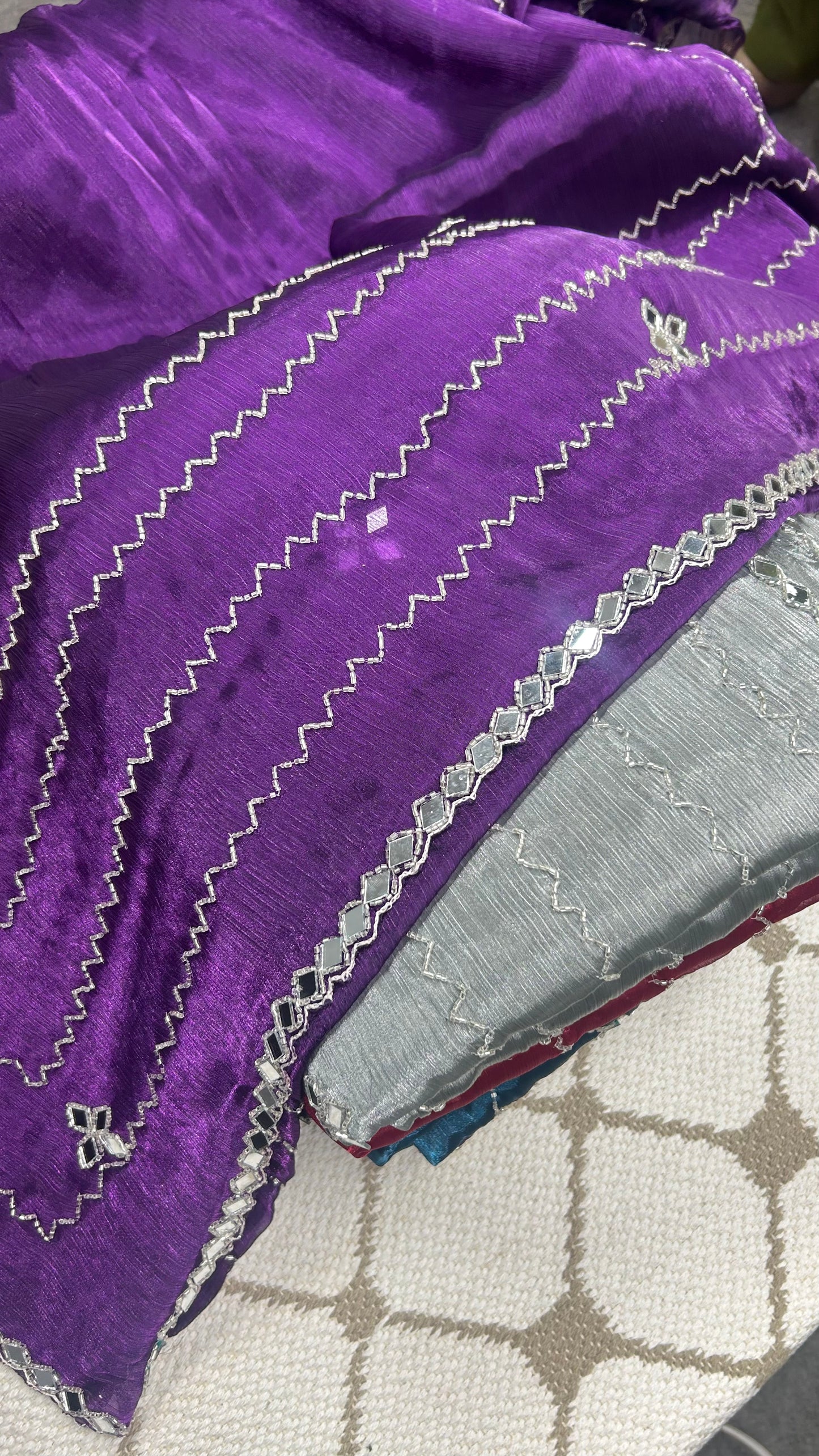 Premium Organza Georgette Crush Handwork Saree☔️