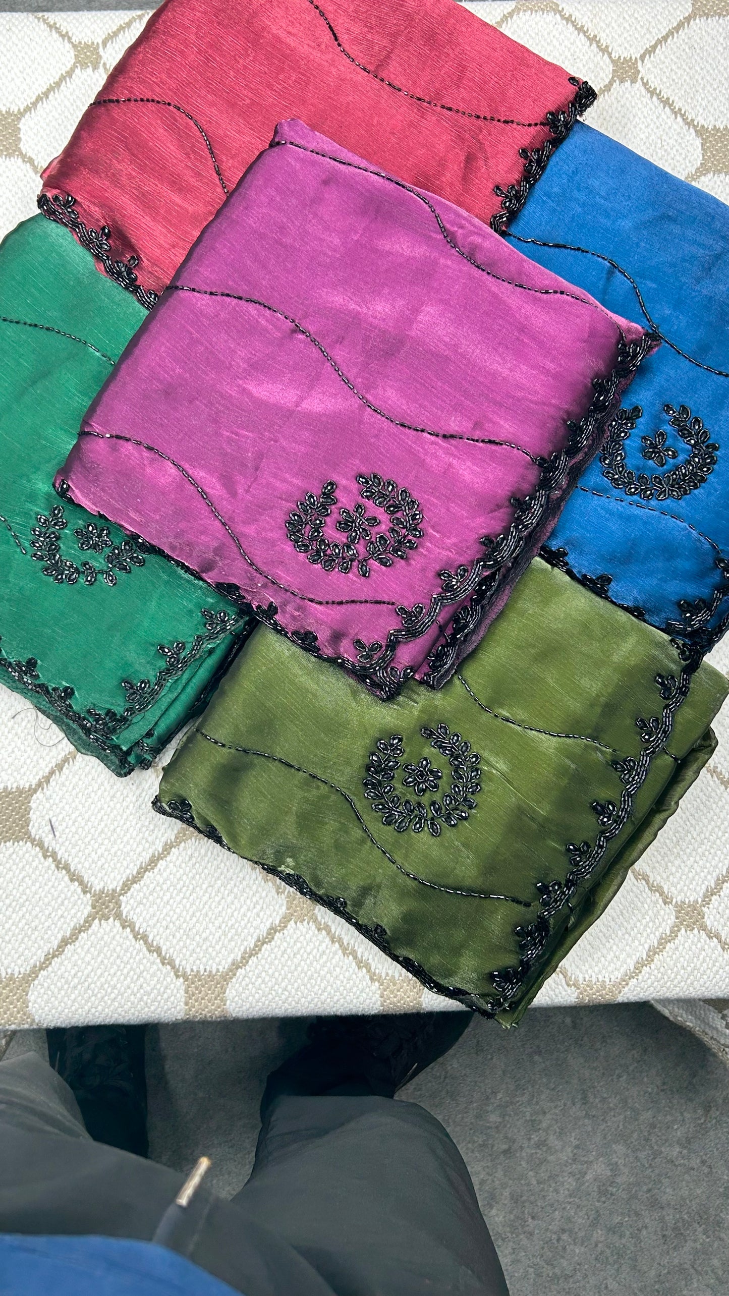 Premium Organza Georgette Crush Handwork Saree🖤