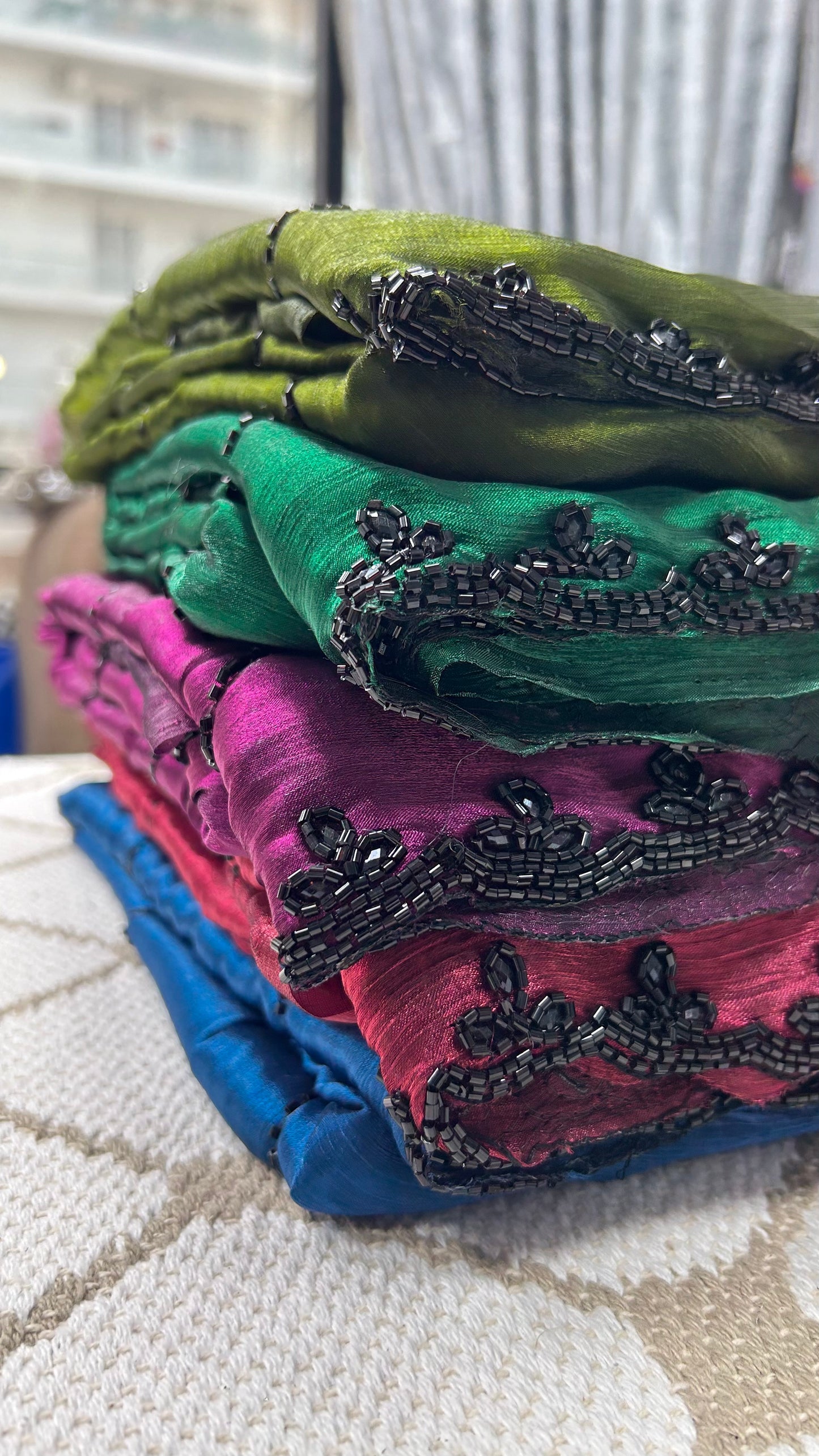 Premium Organza Georgette Crush Handwork Saree🖤