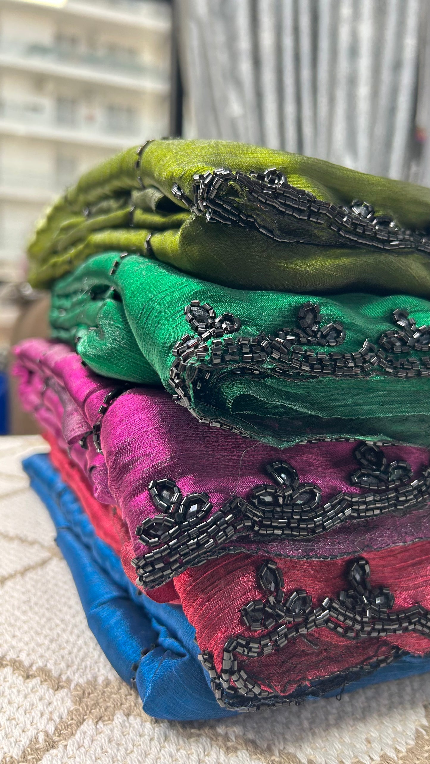 Premium Organza Georgette Crush Handwork Saree🖤