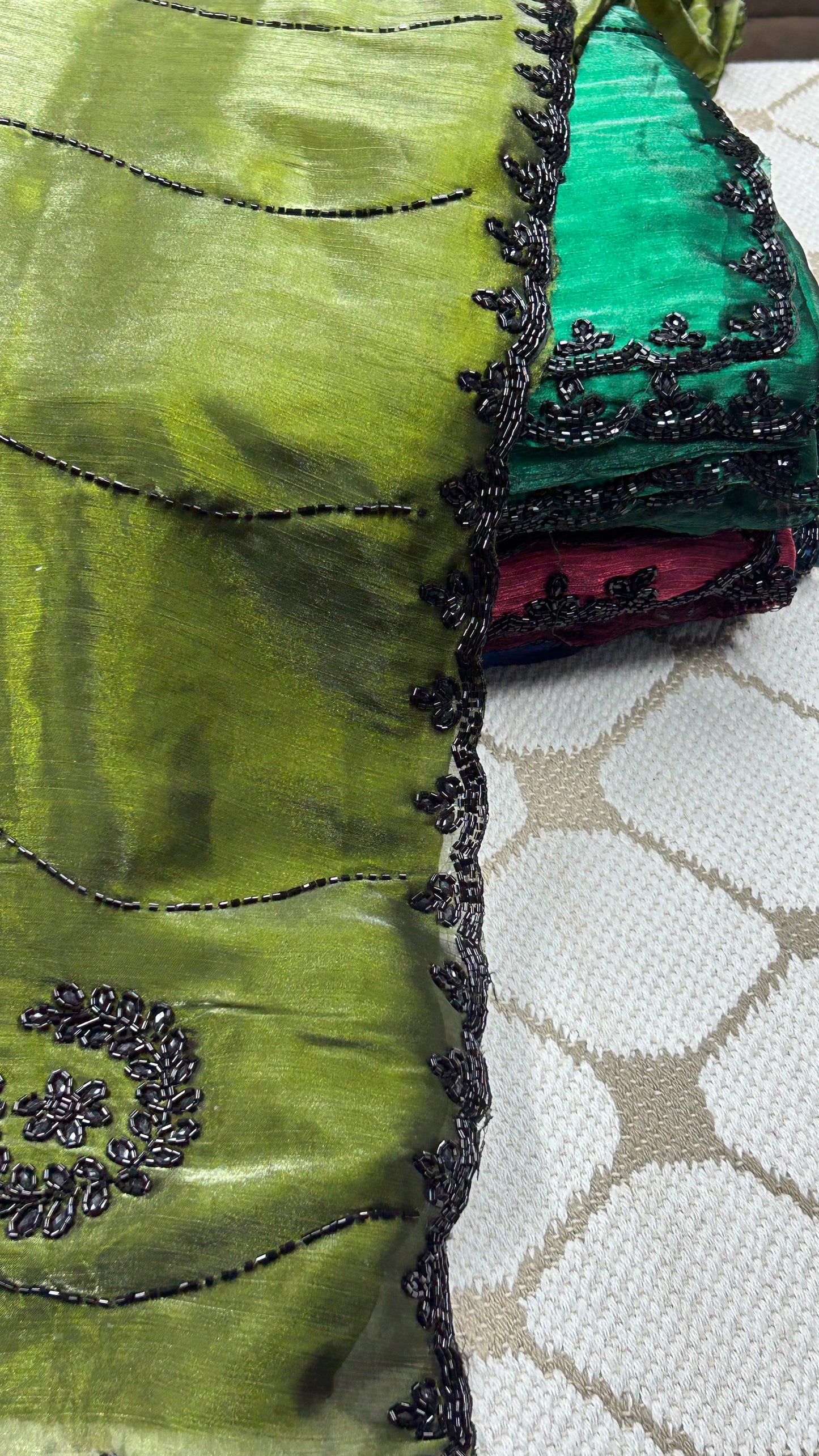 Premium Organza Georgette Crush Handwork Saree🖤