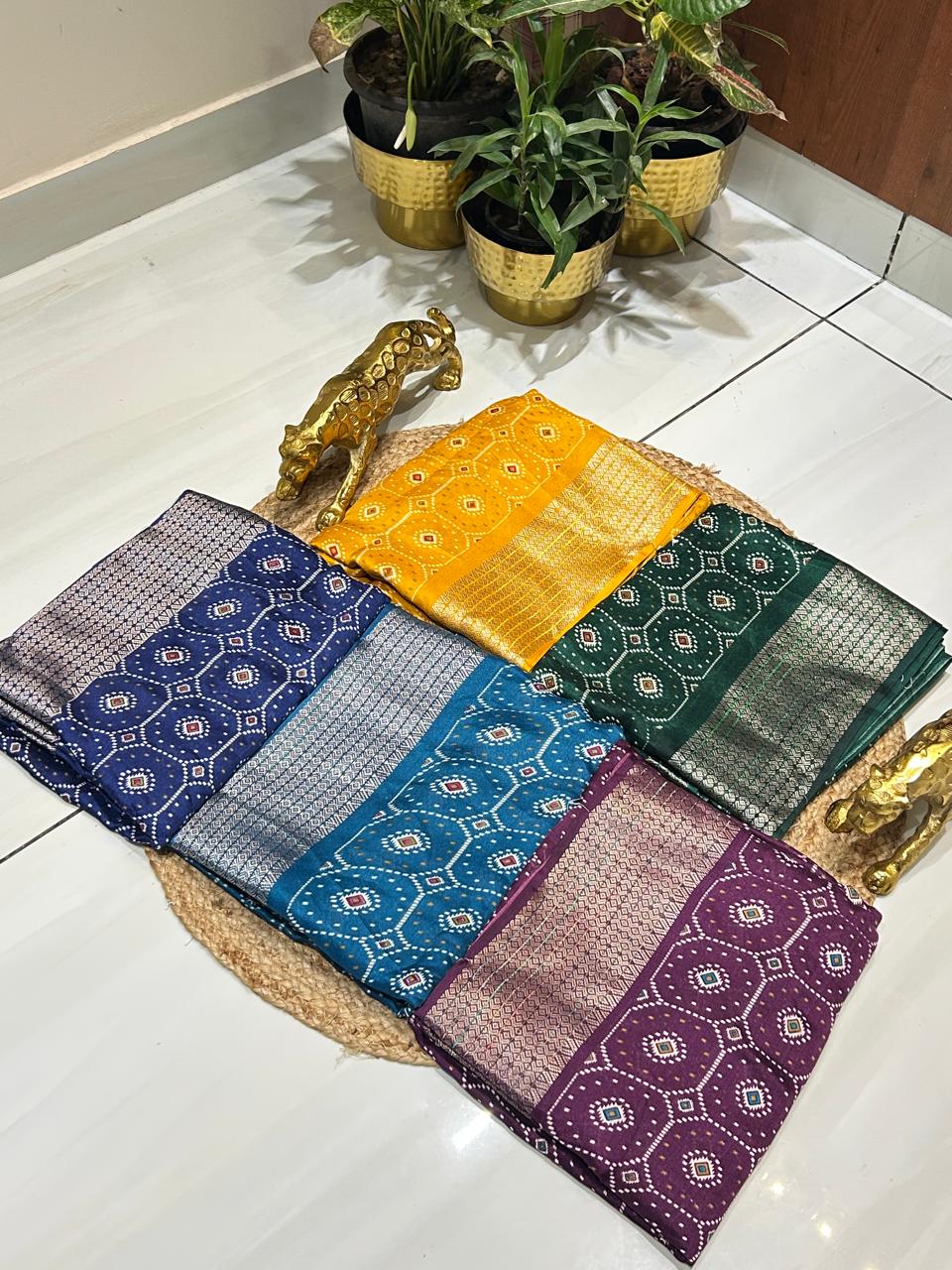 Traditional Bandhej Printed Silk Saree🌶️🫑