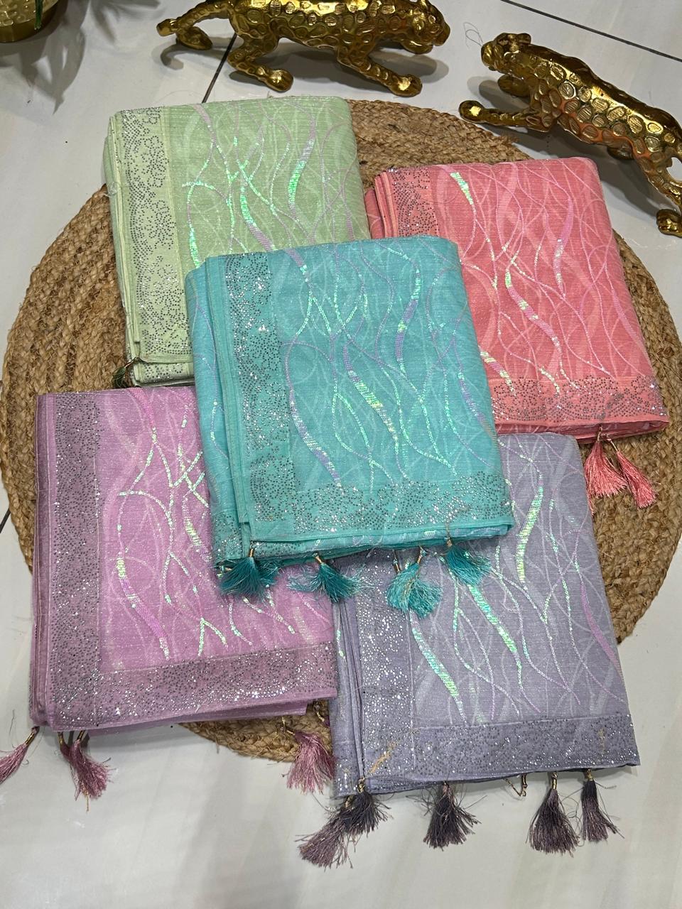 Premium Wavy Line Organza Saree🪸❄️