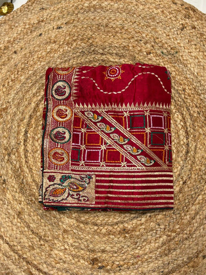 Gujarati Traditional Embroidered Saree🫑🌶️