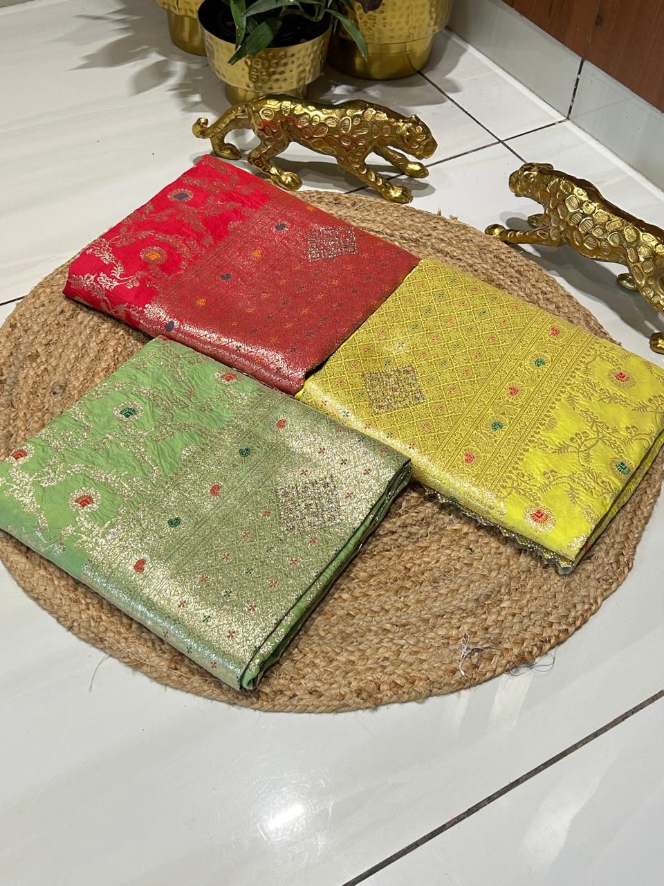 Premium Banarasi Silk🌺🌱🌼