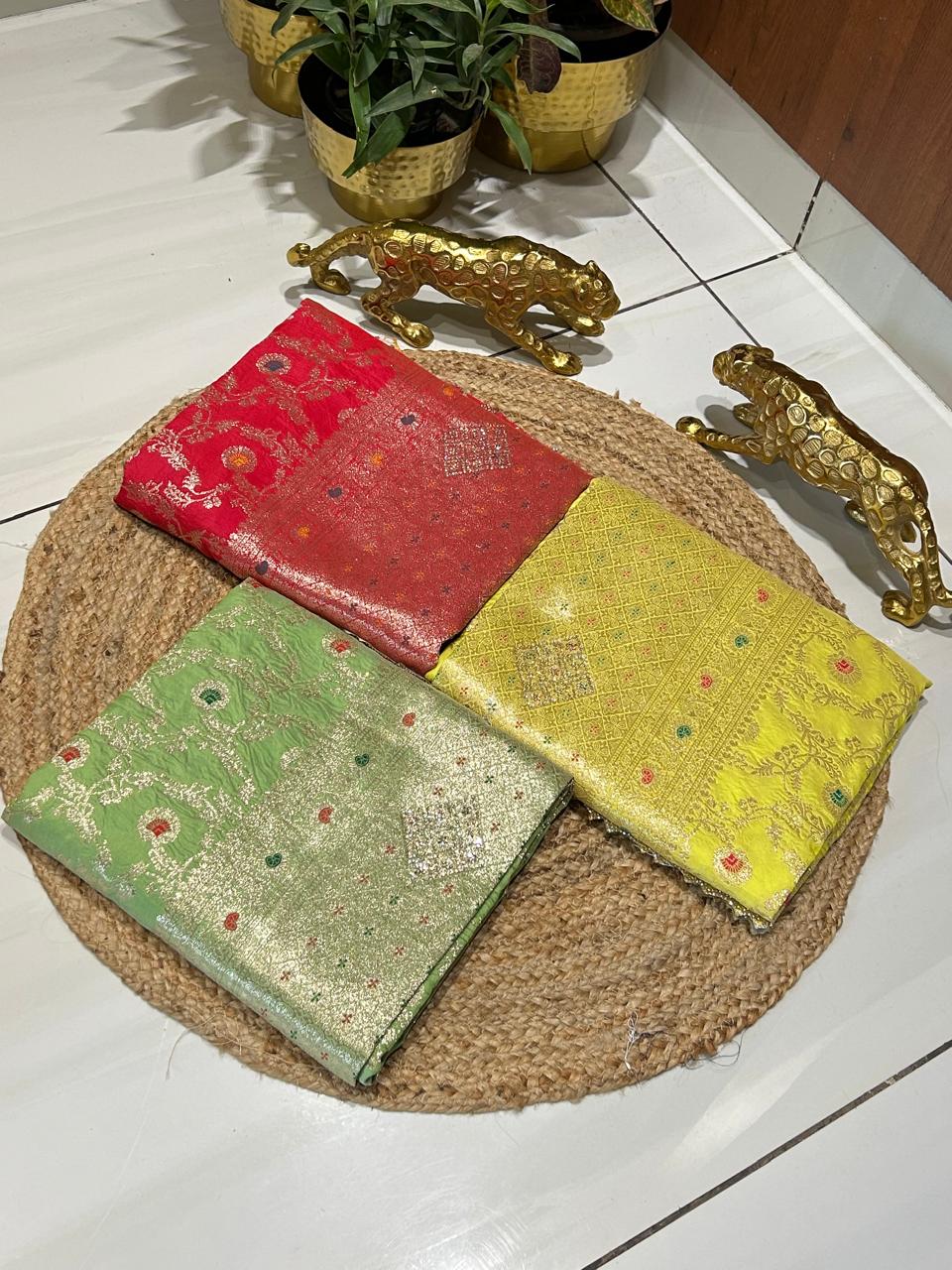 Premium Banarasi Silk🌺🌱🌼