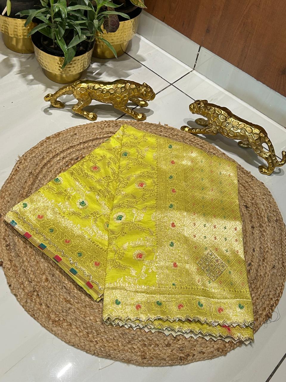 Premium Banarasi Silk🌺🌱🌼