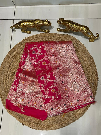 Premium Banarasi Silk🌺🌱🌼