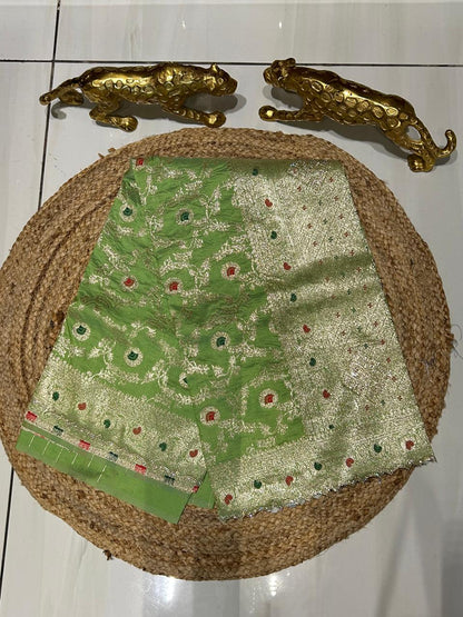 Premium Banarasi Silk🌺🌱🌼