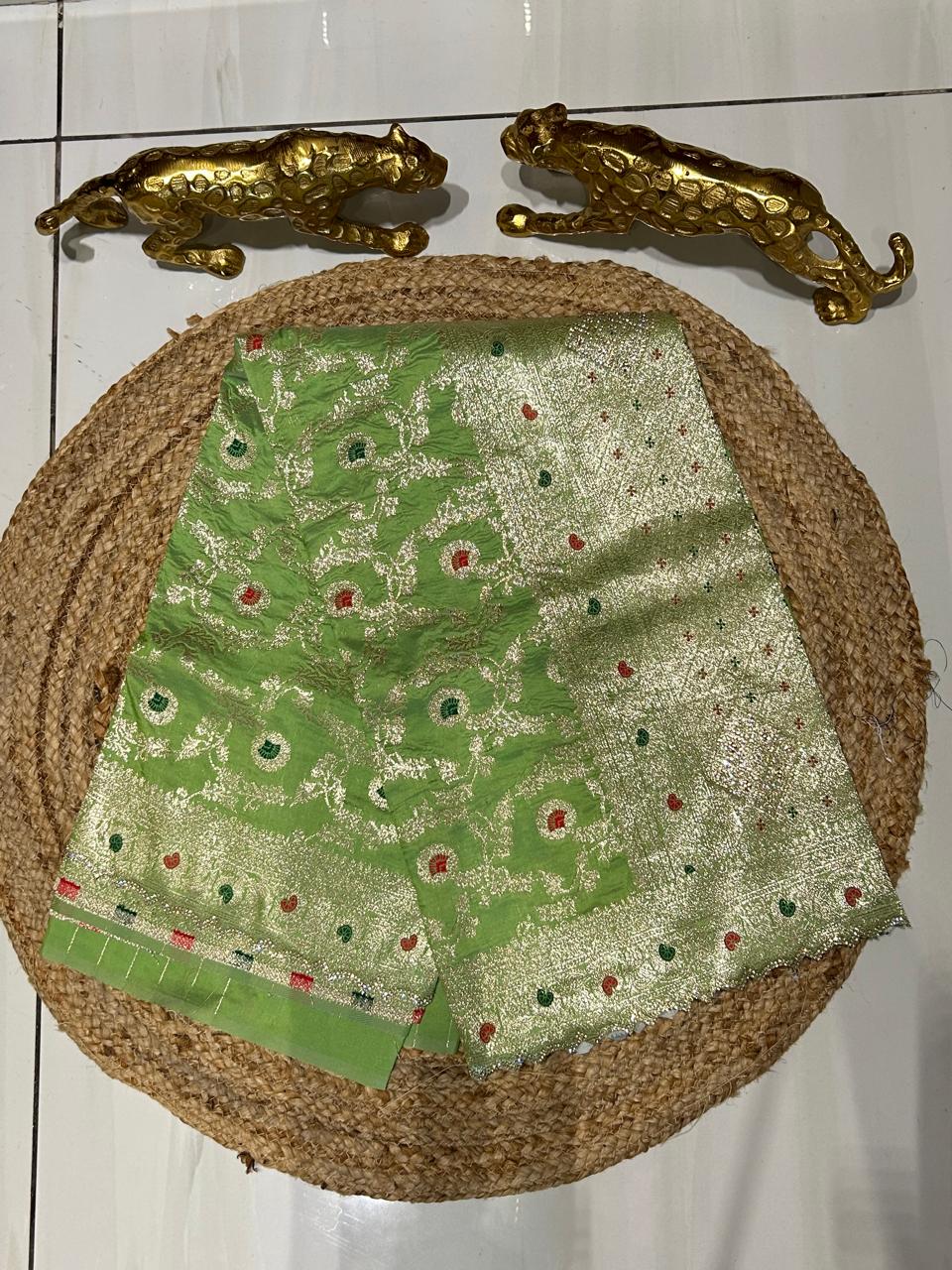 Premium Banarasi Silk🌺🌱🌼