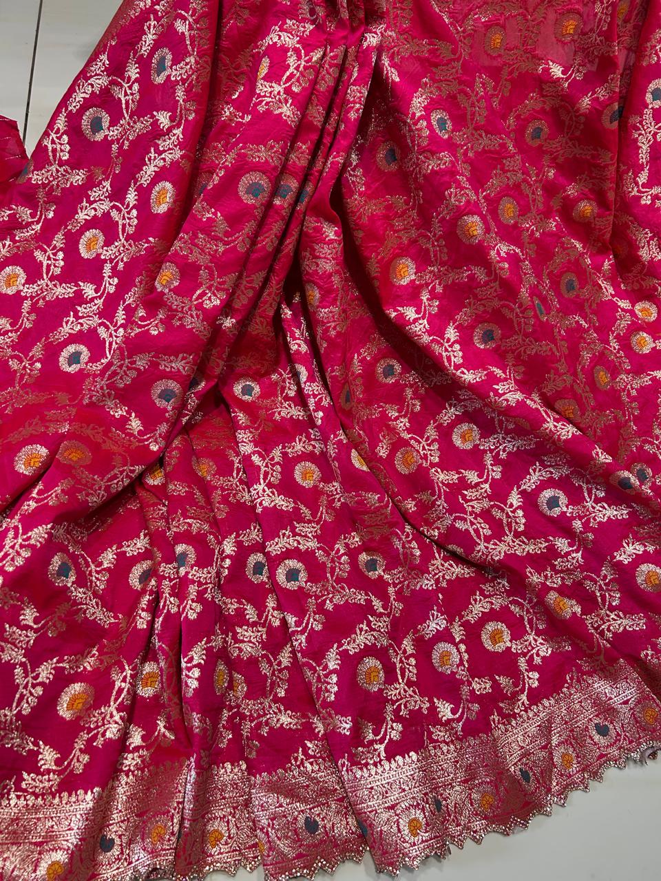 Premium Banarasi Silk🌺🌱🌼