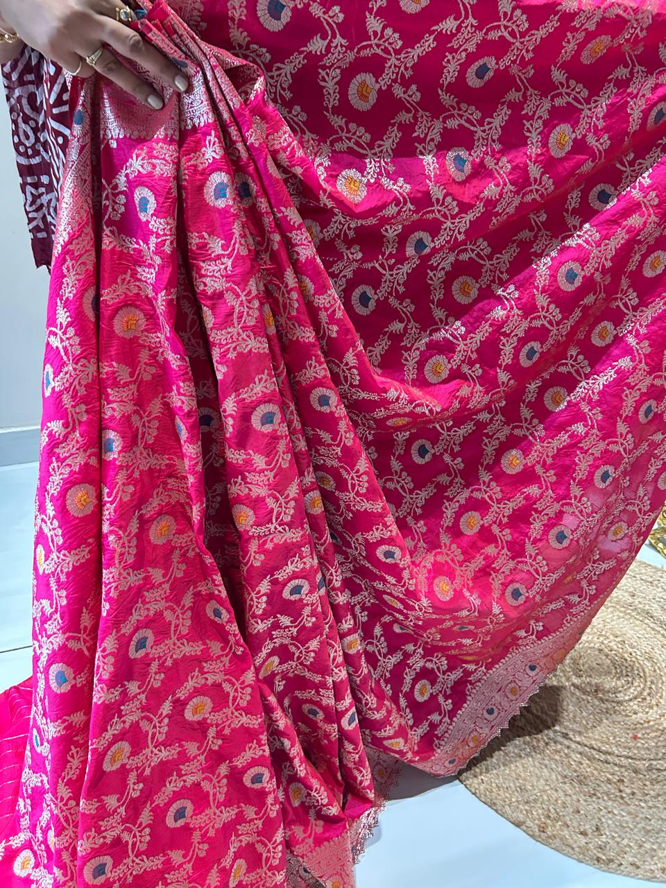 Premium Banarasi Silk🌺🌱🌼