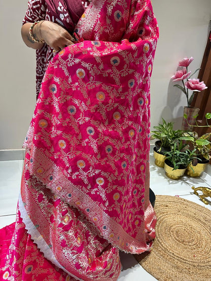 Premium Banarasi Silk🌺🌱🌼