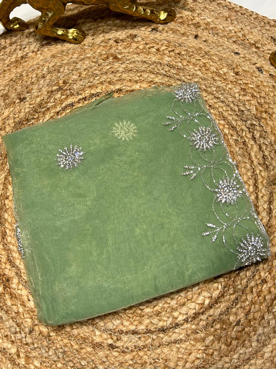 Premium Organza saree with Stone Work 🌺🌸