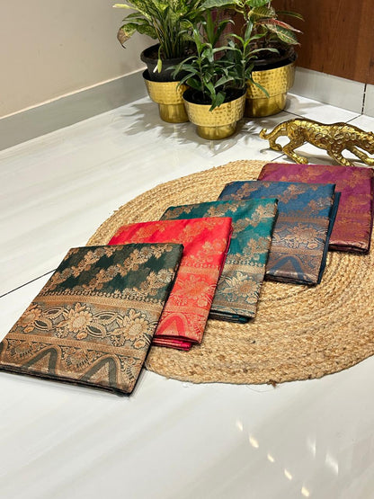 Banarasi Silk Saree with Zari Work✨🍁